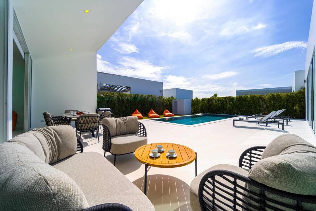 Vakantiehuis Modern 4 Bed Private Pool - Kh-b6 *