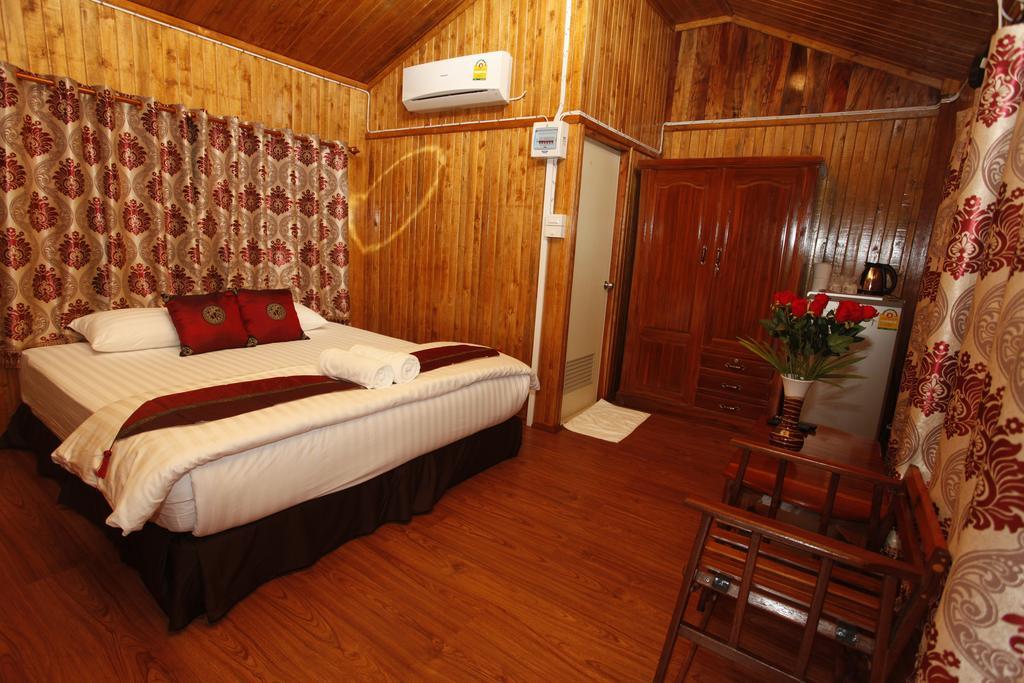 Lap Lae Resort 2*