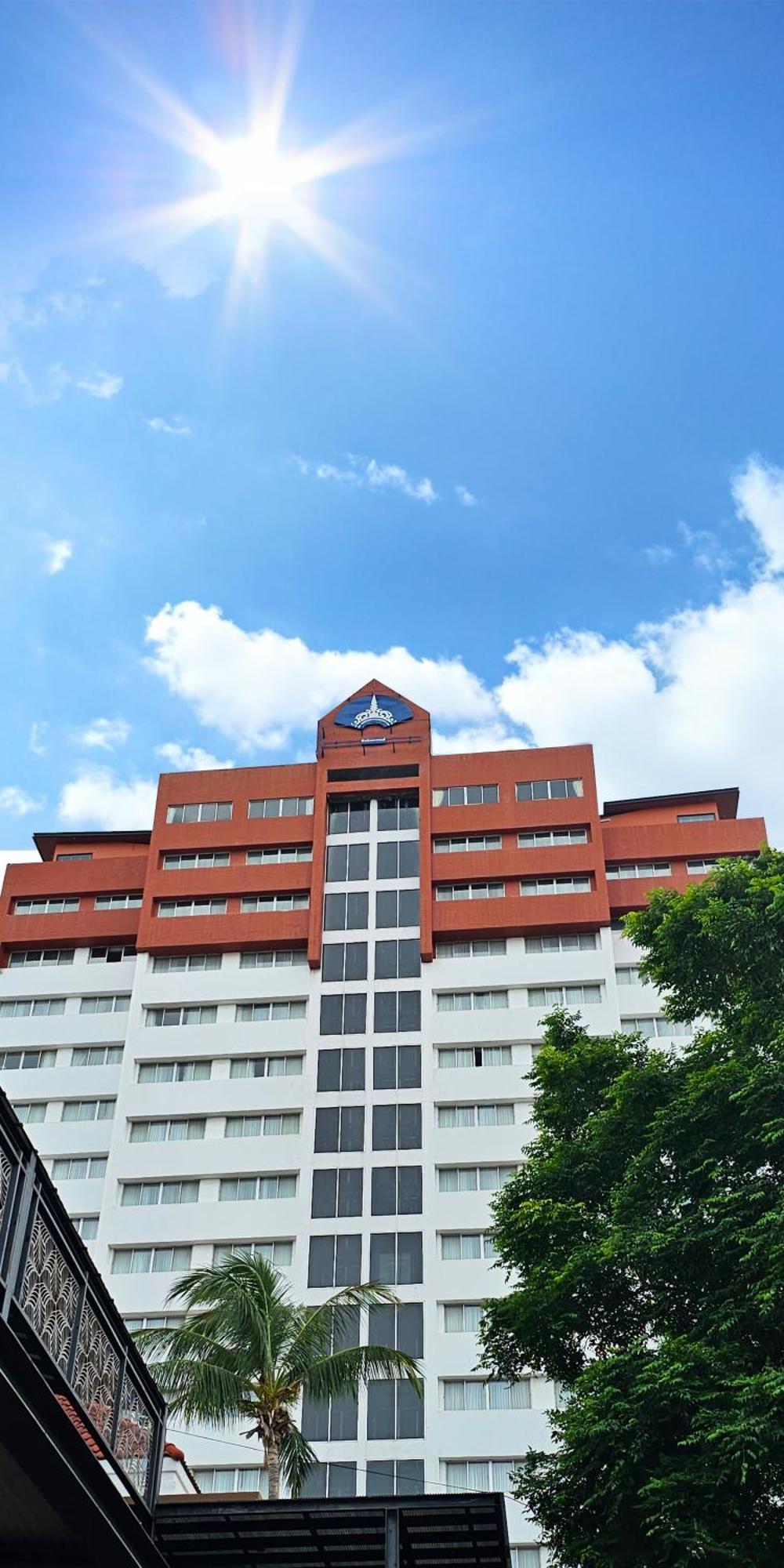 Grand And Plaza - Sha Extra