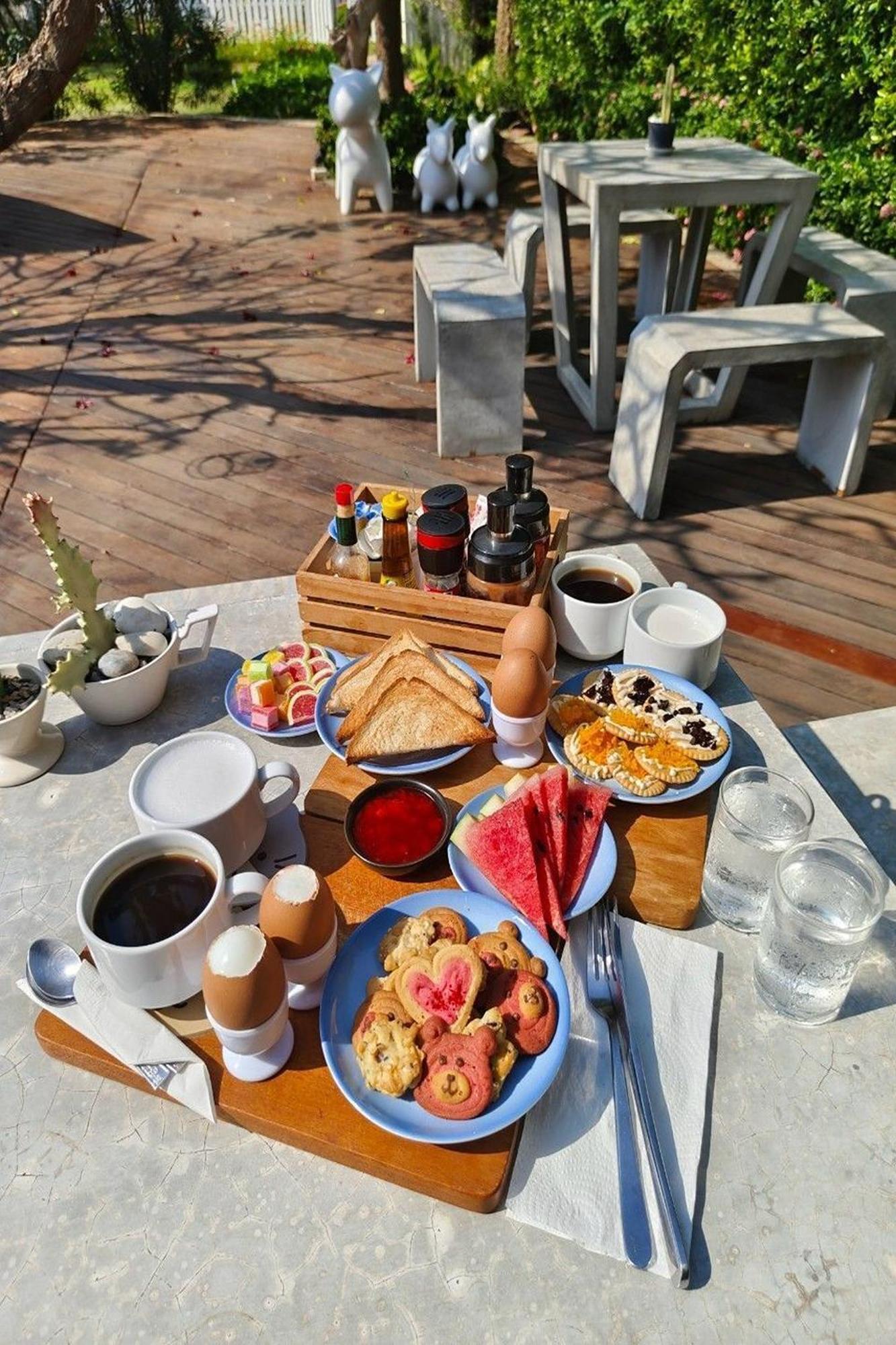 Kochira Hotel Hua Hin