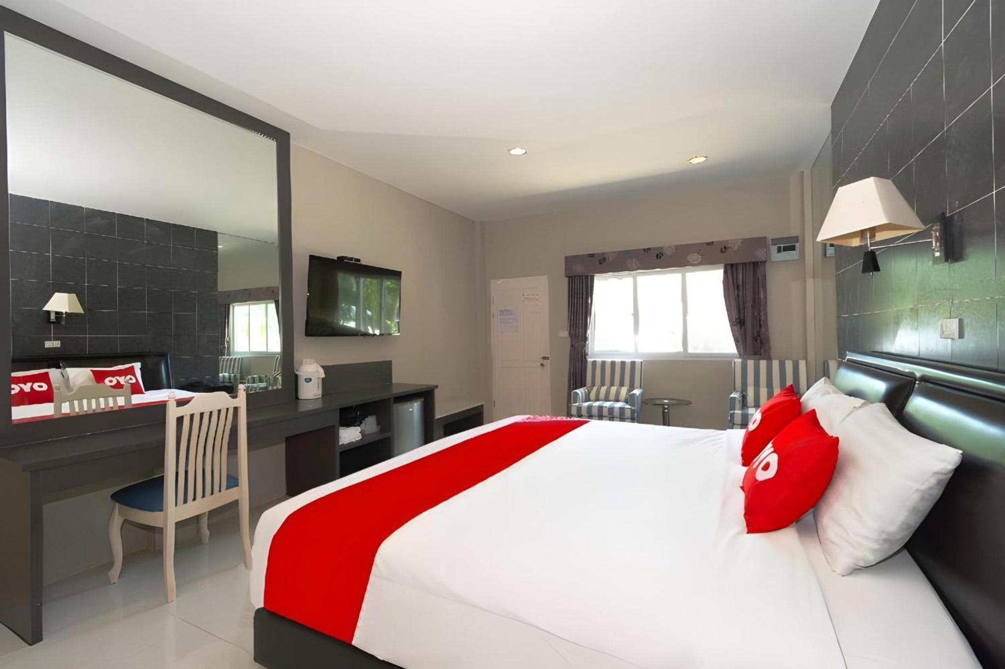 Highway Hotel Hotel 3*