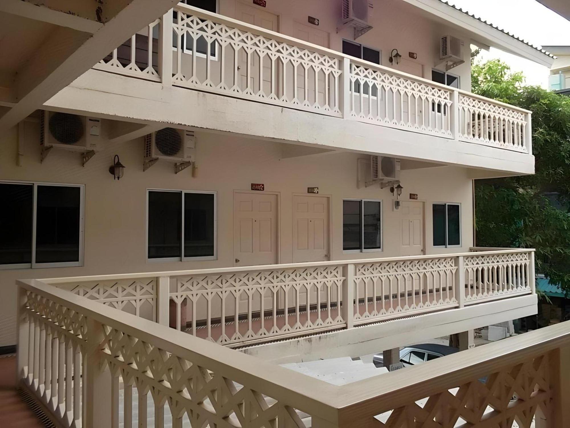 Highway Hotel Hua Hin