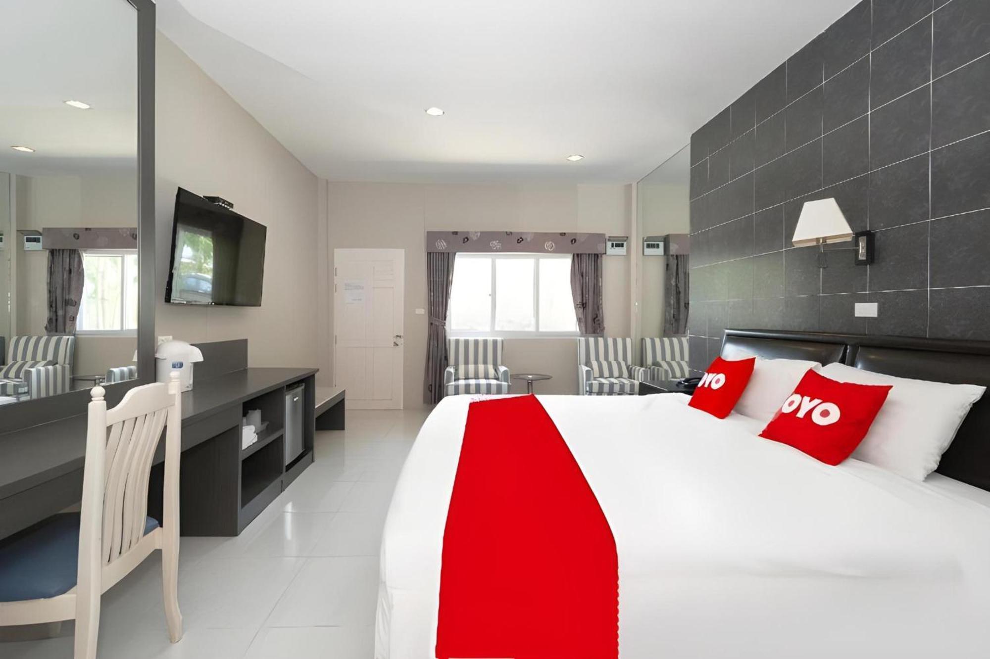 Highway Hotel Hotel