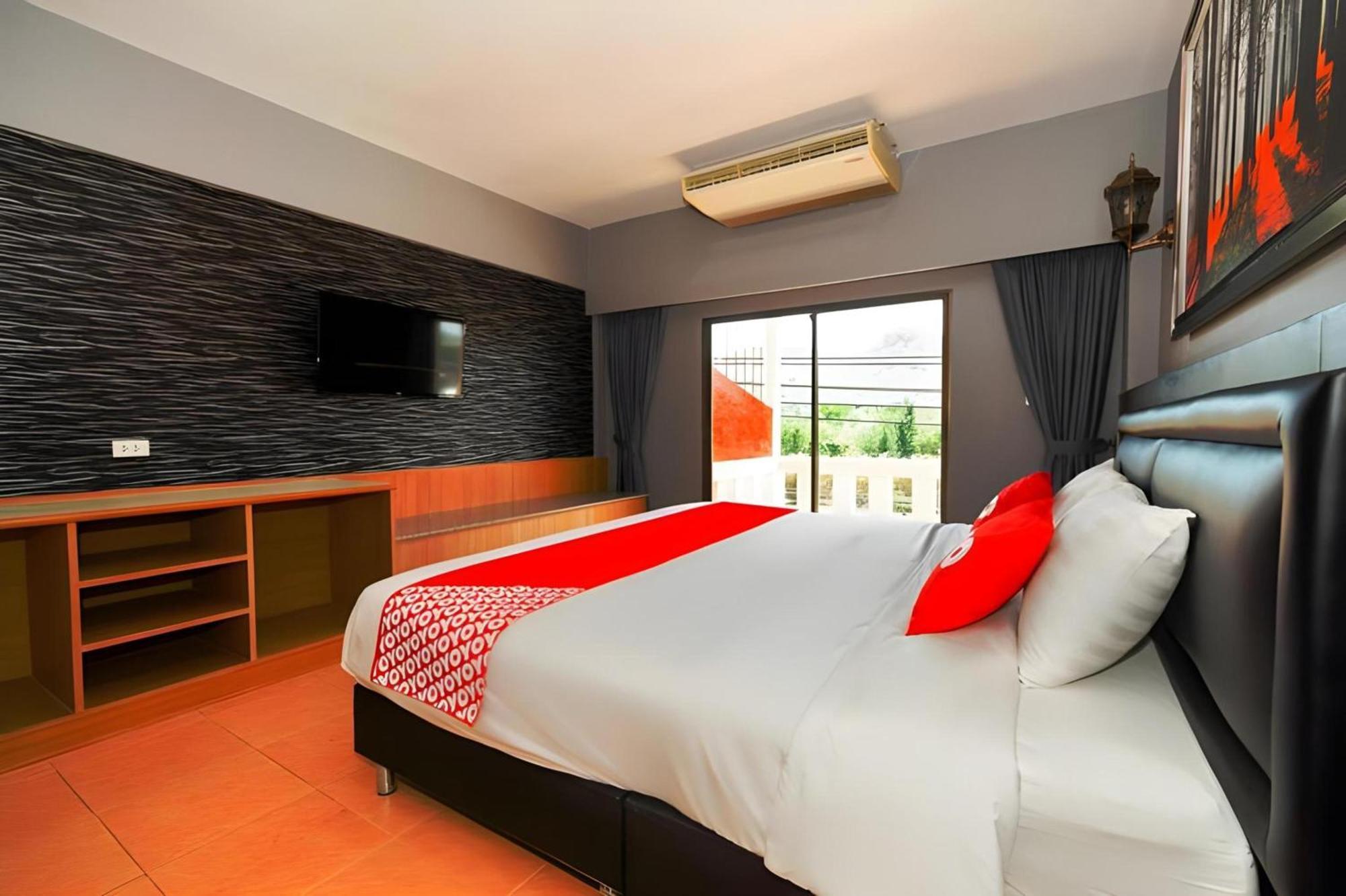 Highway Hotel Hotel 3*