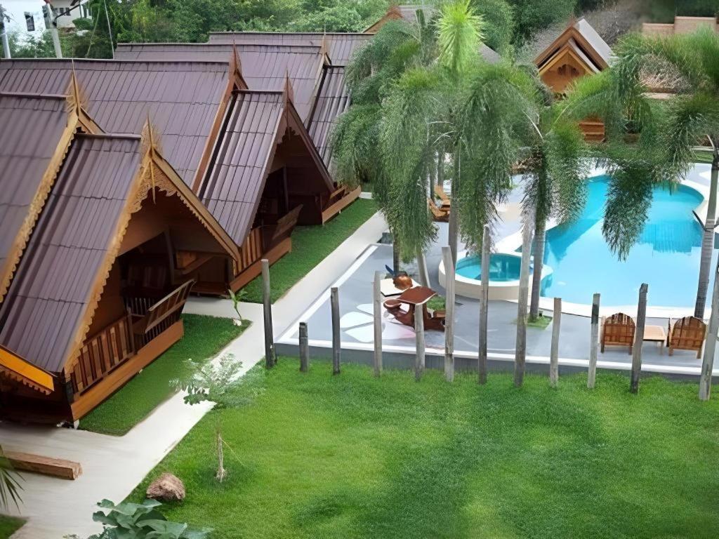 Resort Srisawat 3*