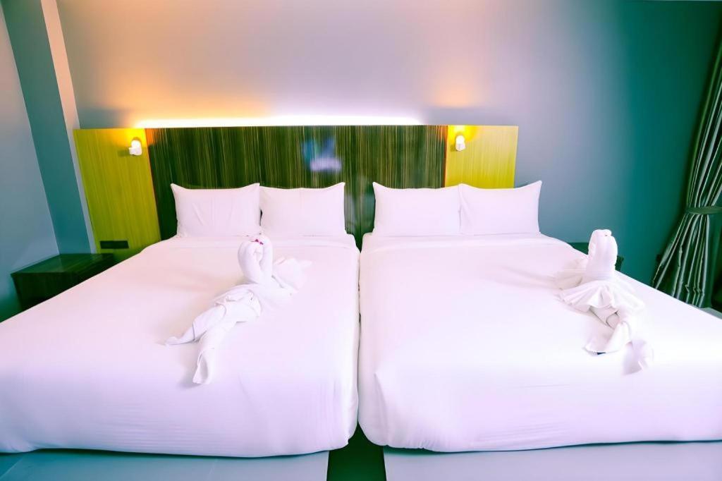 Bullkool Pool Hotel 3*