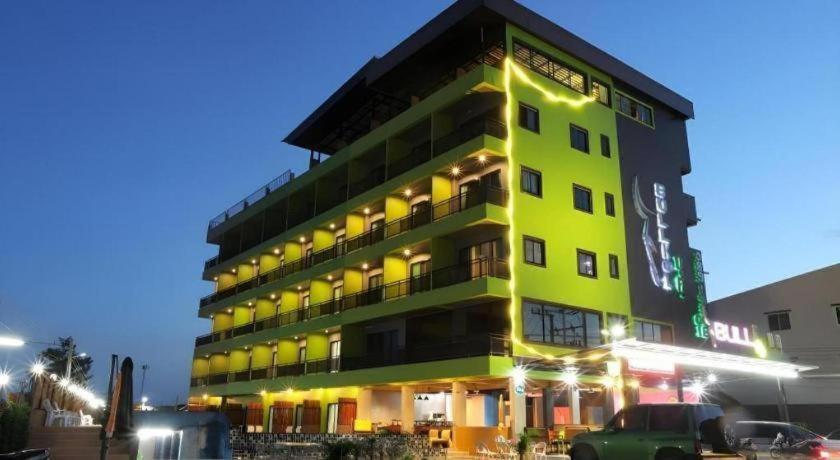 Hotel Bullkool Pool Hua Hin