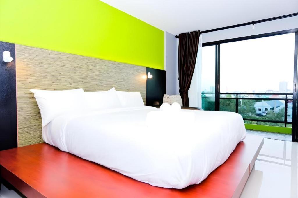 Bullkool Pool Hua Hin