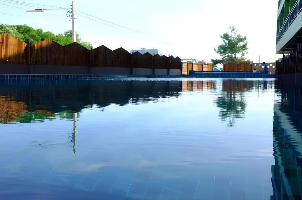 Bullkool Pool 3*