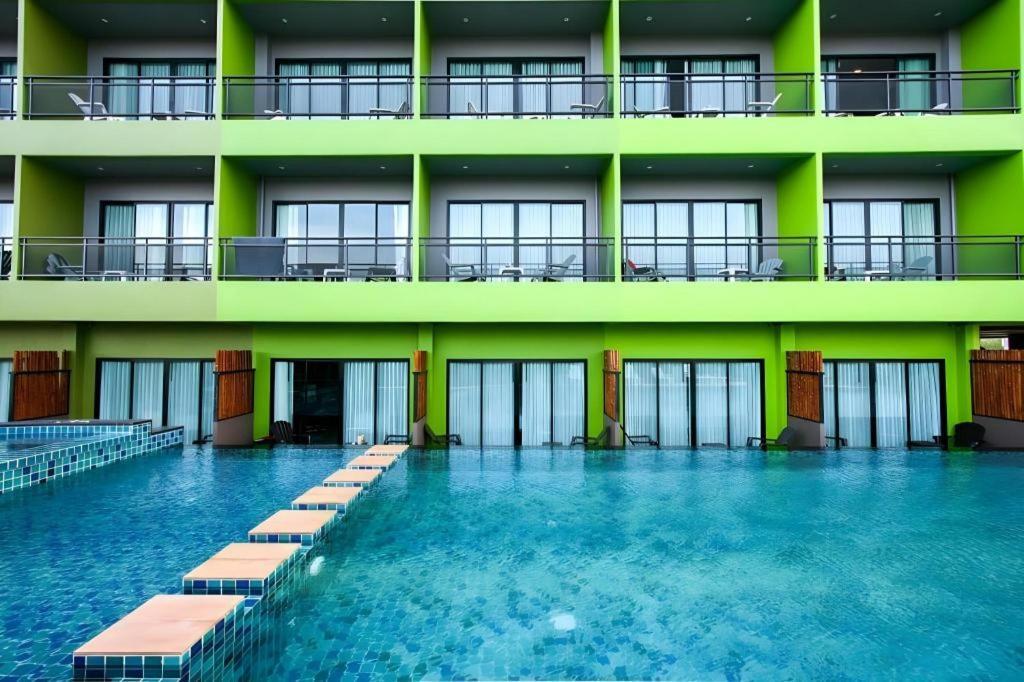 Hotel Bullkool Pool Hua Hin