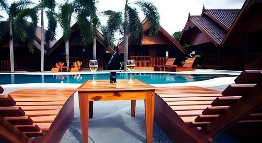 Srisawat Resort 3*