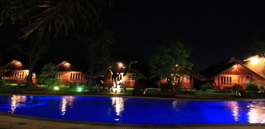 Resort Srisawat 3*