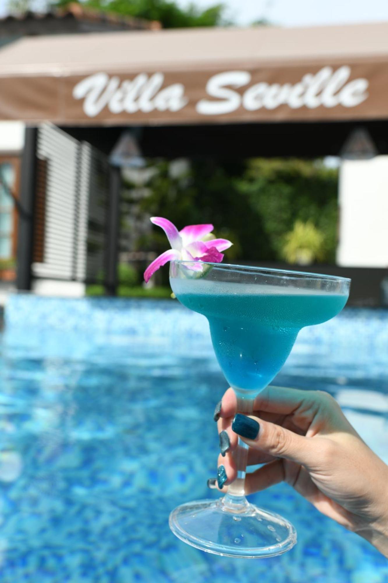 Khách sạn Seville Hua Hin