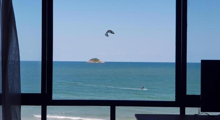 The Blue Sky @ 4*