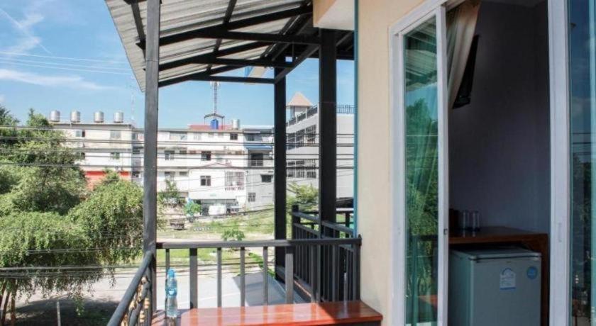 Baan Taklom Chomtalay Hua Hin