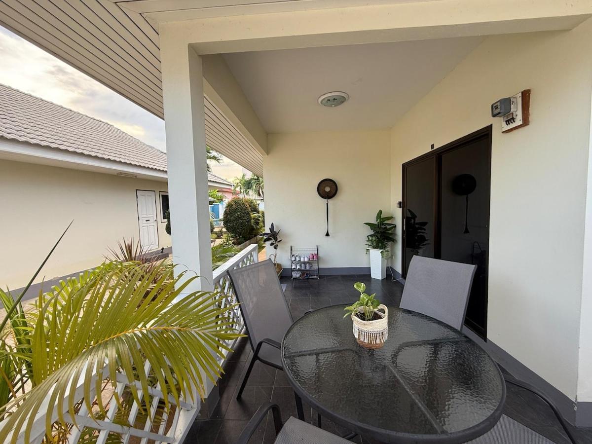 Apartment Tropical 2 Bedroom Pool House In Location Hua Hin