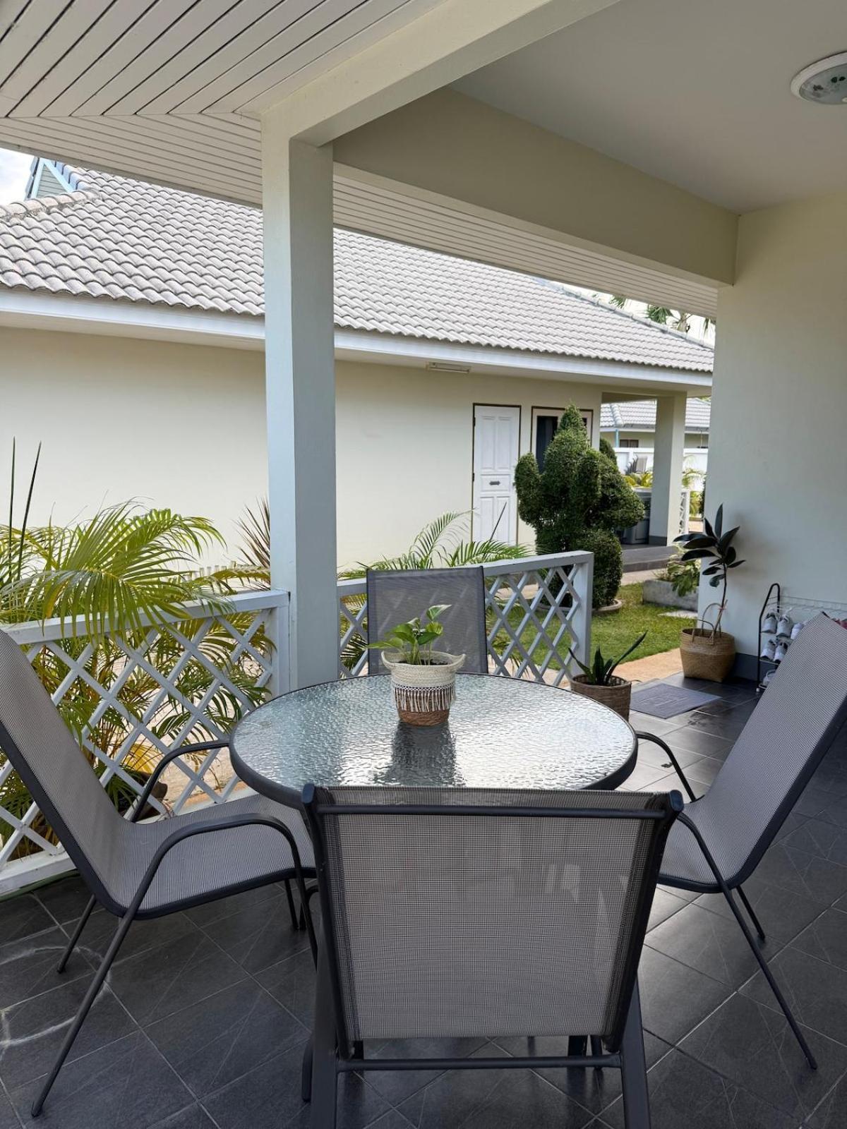 Tropical 2 Bedroom Pool House In Location Hua Hin