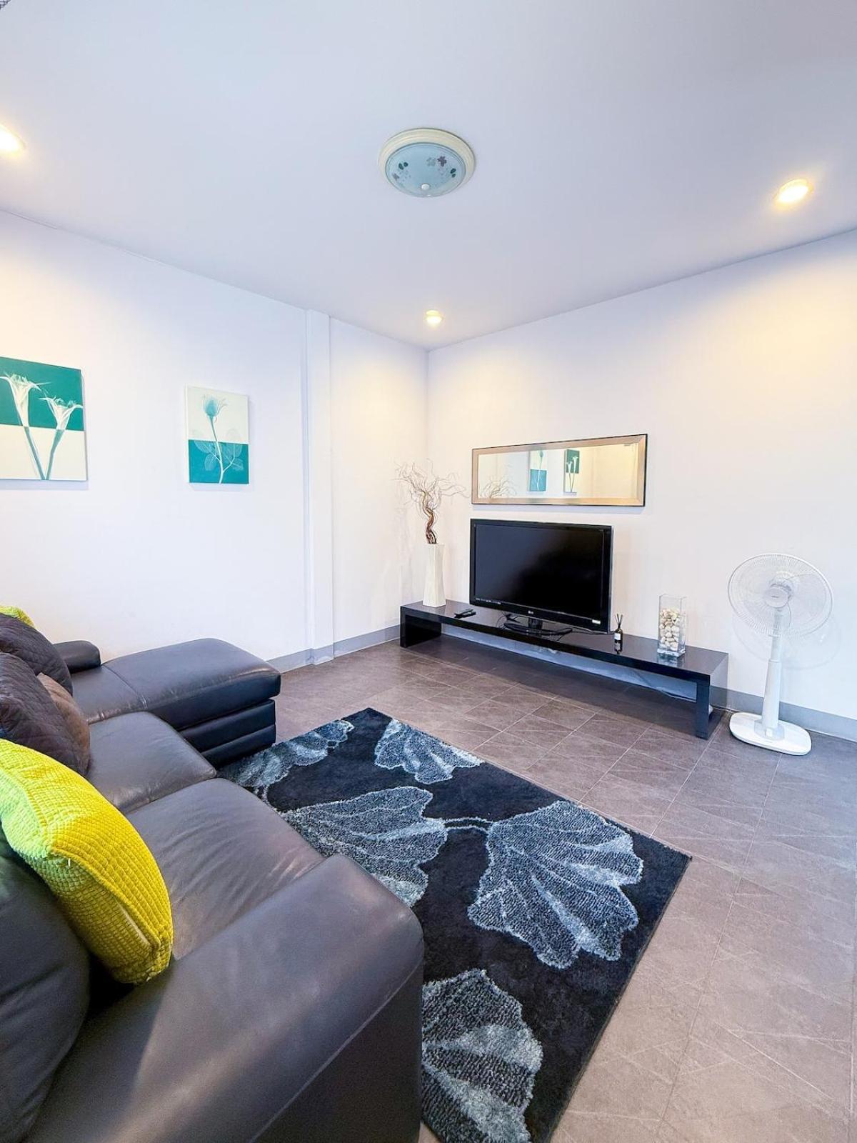 Apartment Tropical 2 Bedroom Pool House In Location Hua Hin