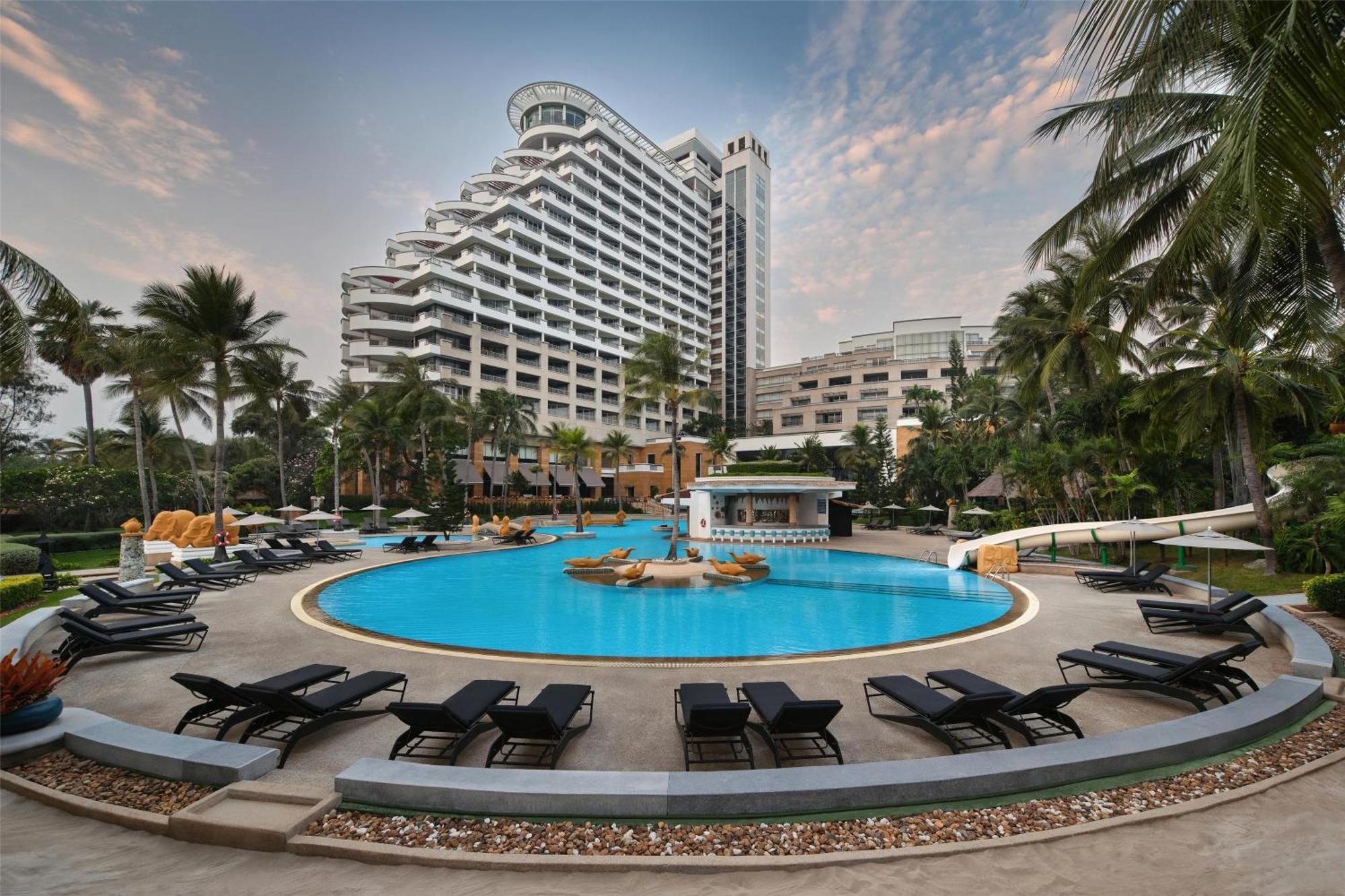 Hilton & Resort