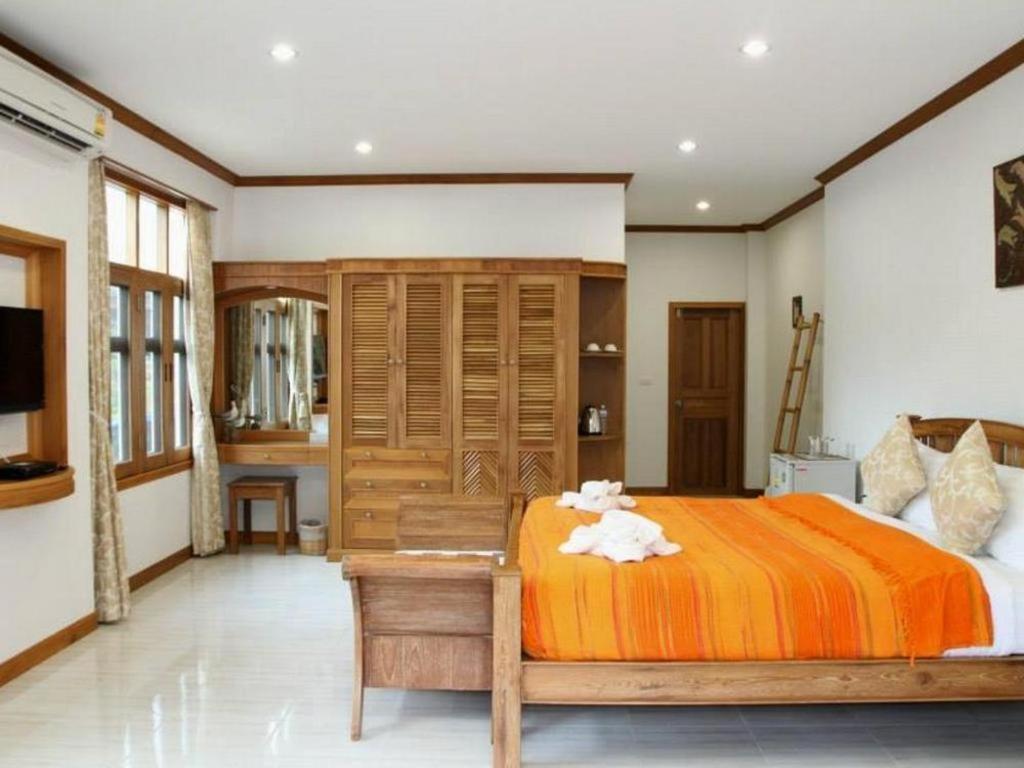 Hotel Small