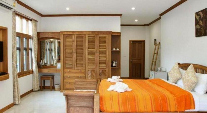 Hotel Small