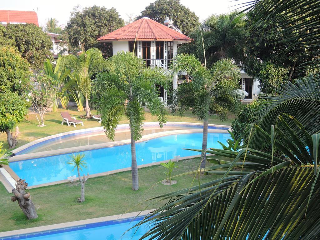 Resort Mango & 3*