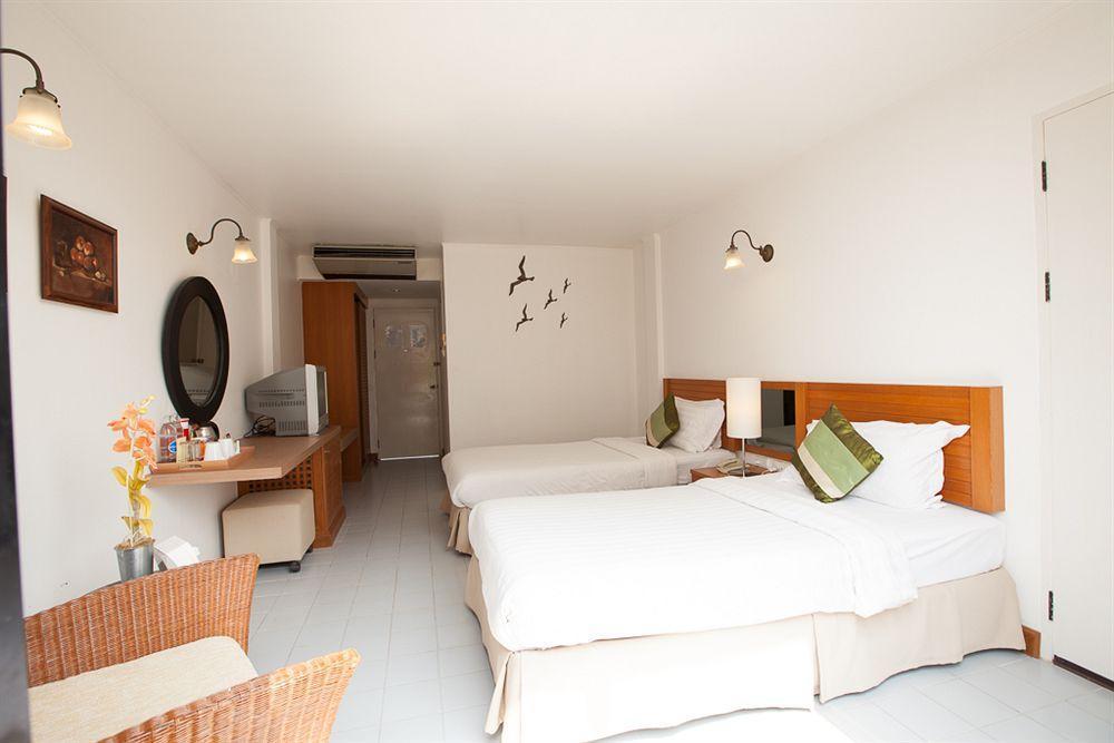 Nern Beachfront Hotel