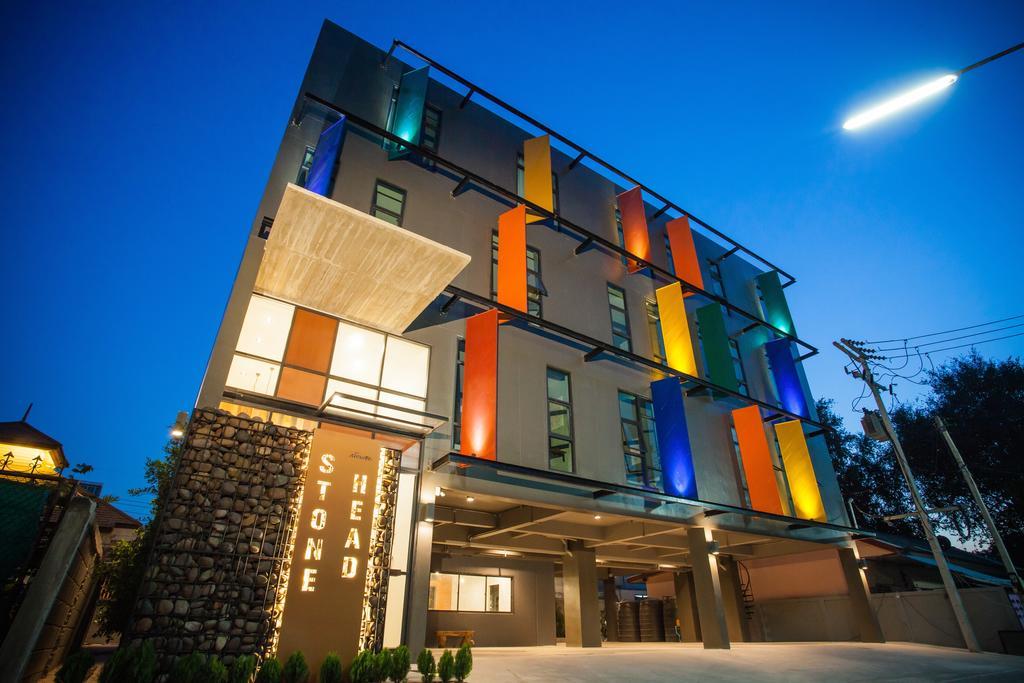 Stone Head Hotel 2*