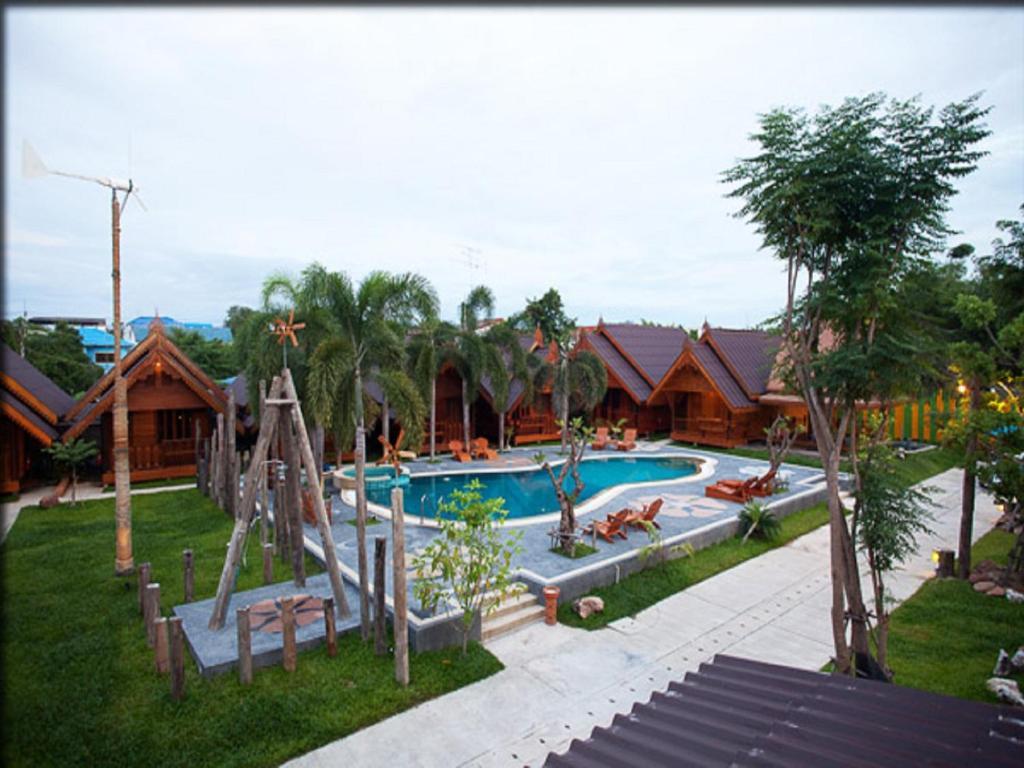 Srisawat 3*