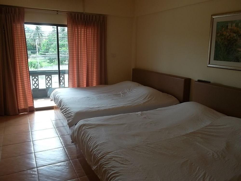 Hotel Highway Hotel