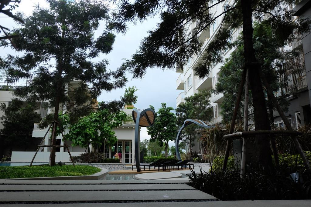 Pool Access 2 Bedrooms Autumn A116 Apartment HHQ