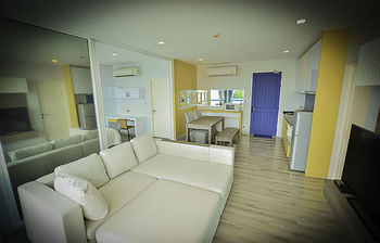 The Crest Santora By Puppap Apartment Hua Hin