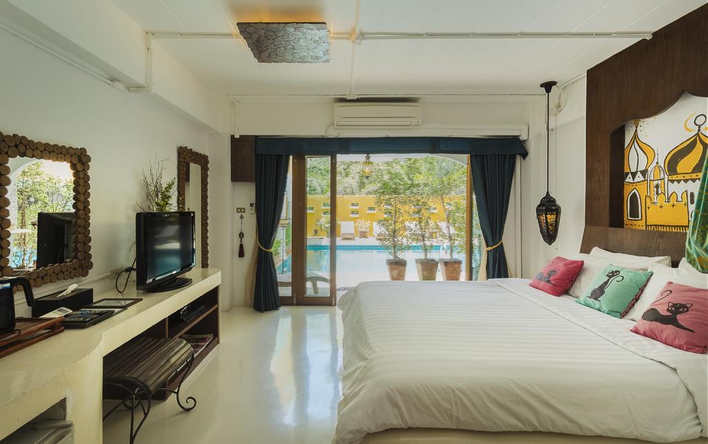 Riad Hua Hin Hotel