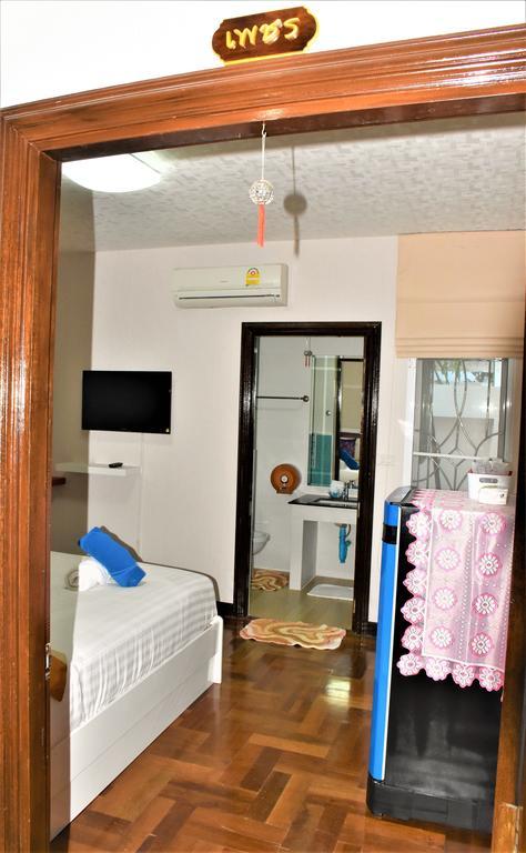 Head Rock Villa *