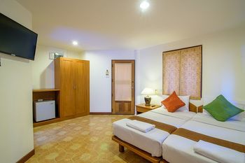 Hotel Baan Khachathong