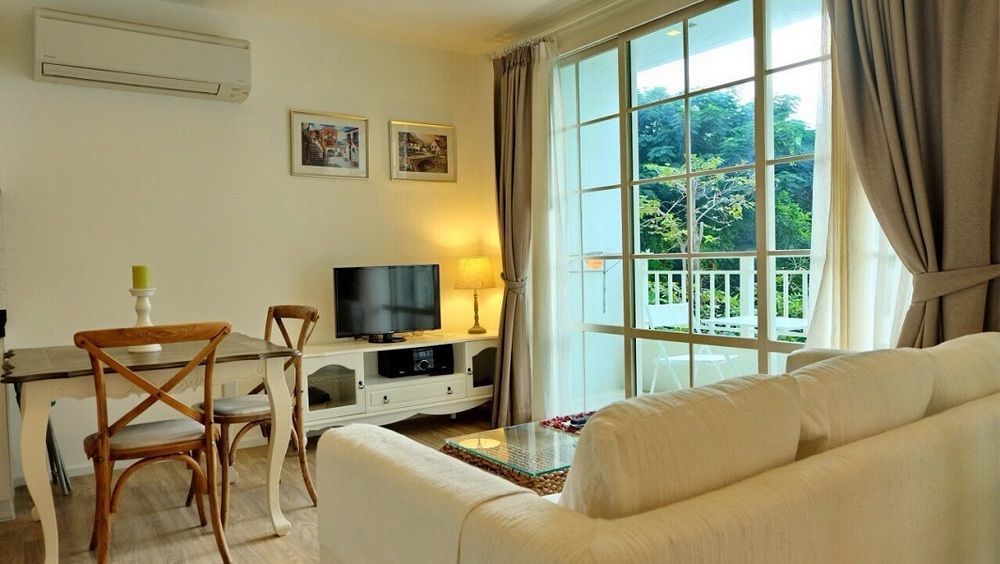Summer Huahin Condo Pool View By Dome