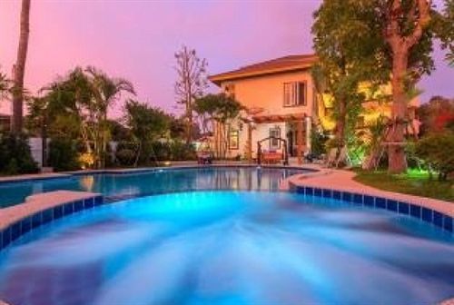 Khách sạn hẻo lánh Baan Nam Poon