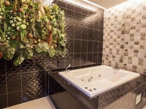 Hotel Oyo 446 Get Link Hip 2*