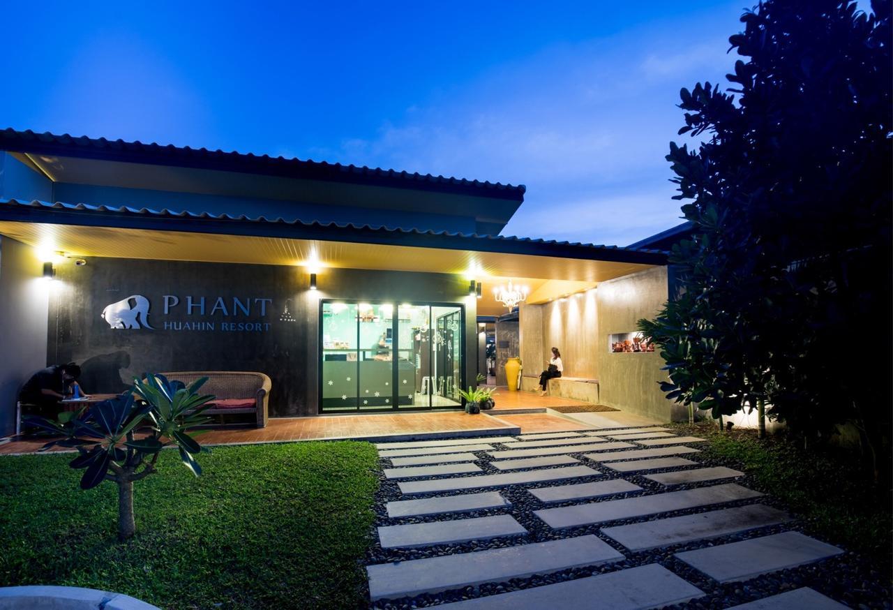 Phant Hotel