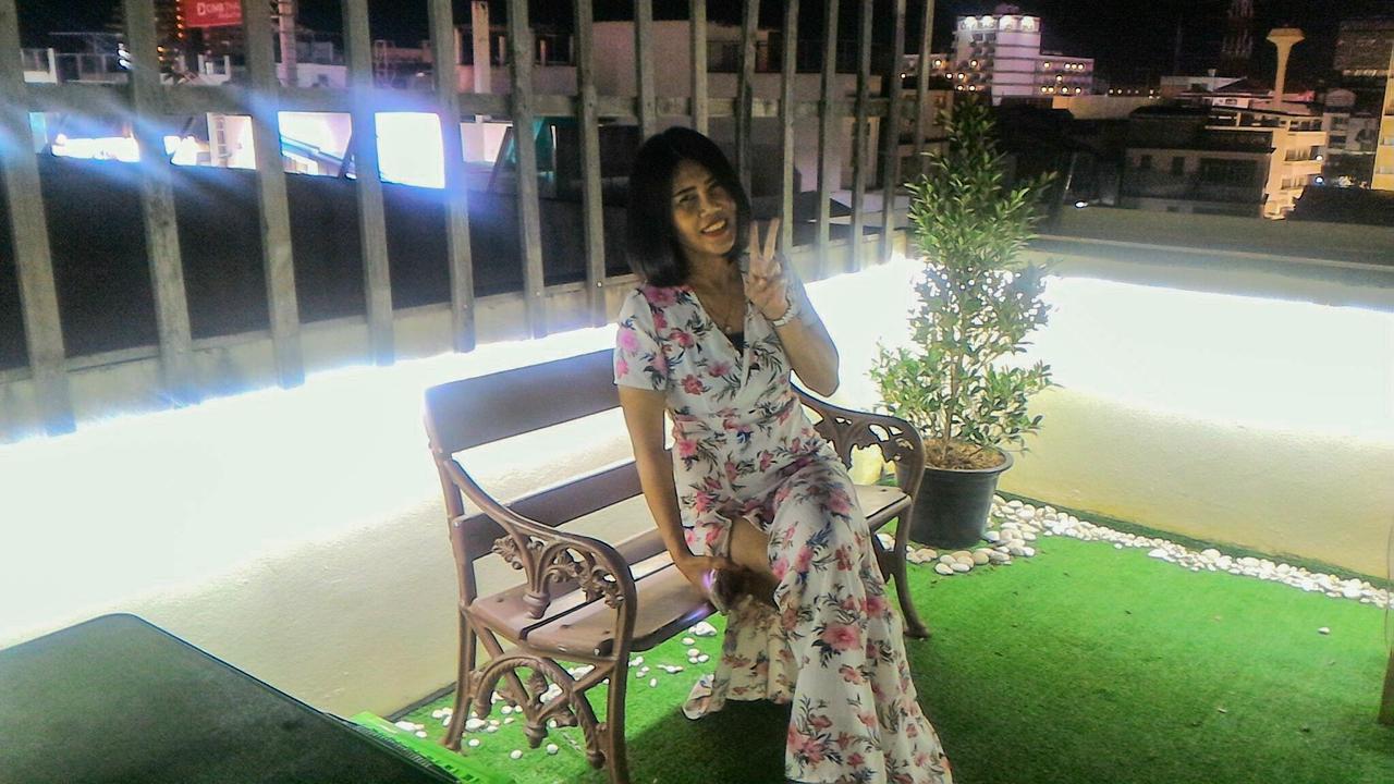 Night Market Hostel HHQ