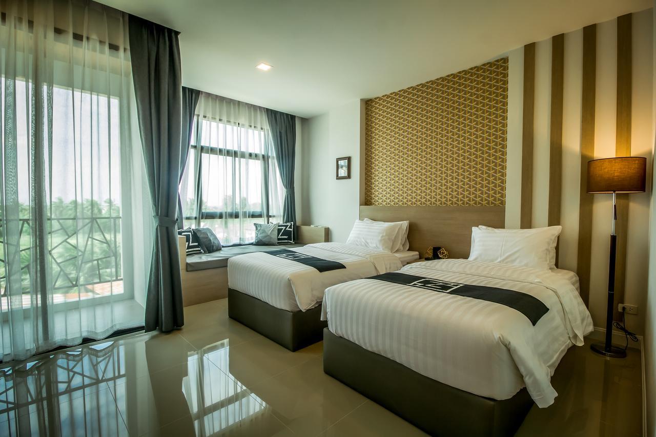 Triple Z Hotel 3*