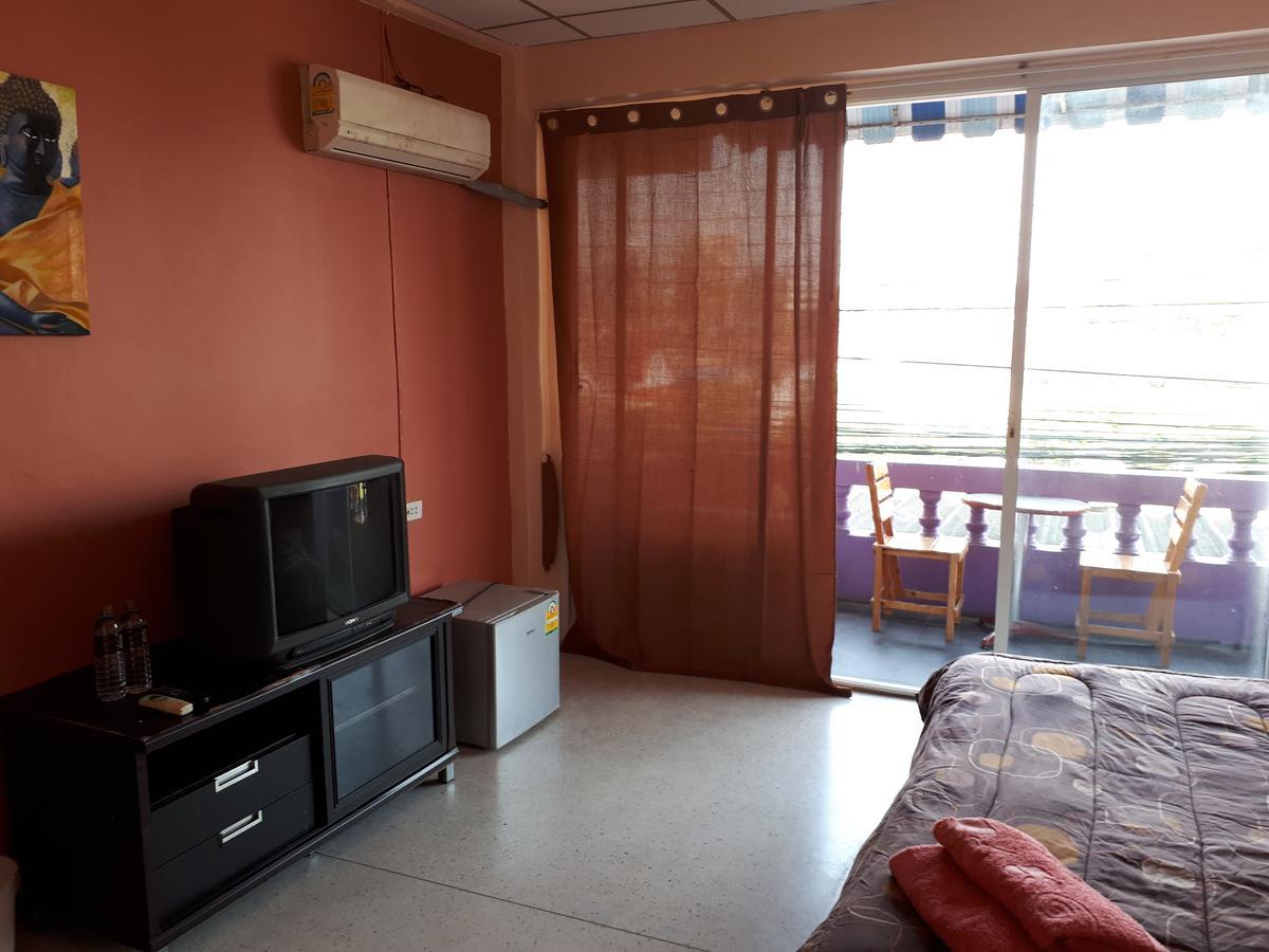 Hana Guest house 2*