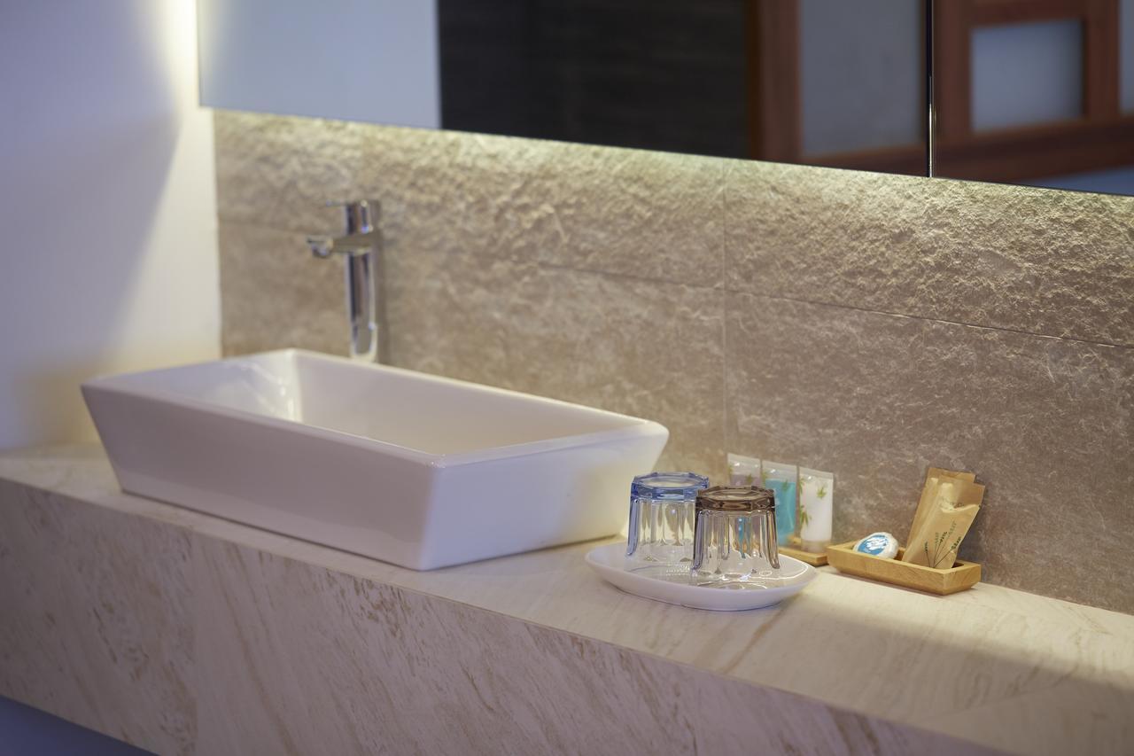 Whale - Sha Hotel 4*