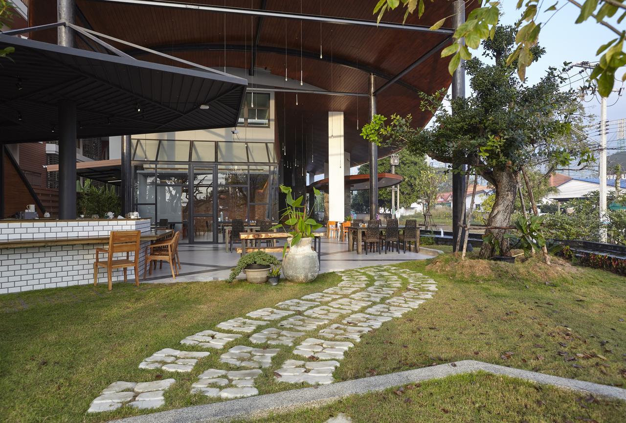 Whale - Sha Hotel 4*
