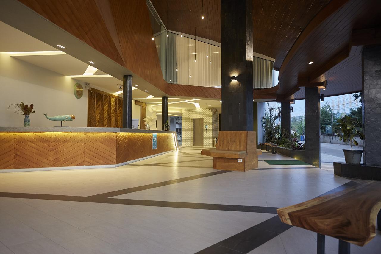Whale - Sha Hotel Hua Hin