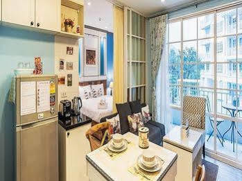 Summer Huahin Condo Pool View By Dome Apartment *