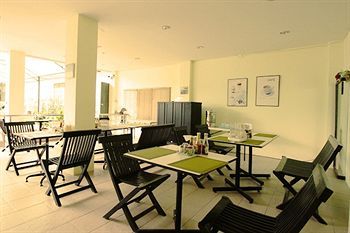 Hotel Chaba 2*