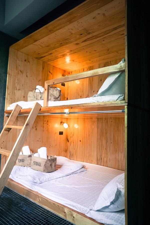 Albergue M.j. Gallery Poshtel *