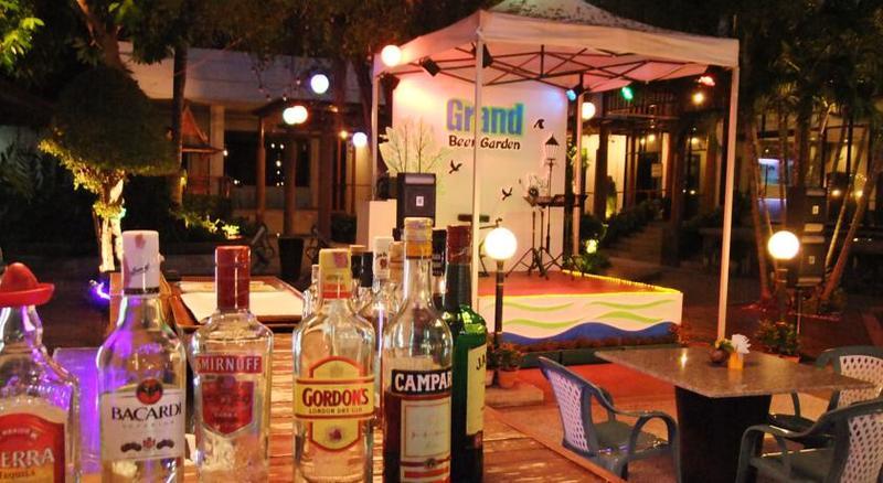 Grand And Plaza - Sha Extra Hotel 3*