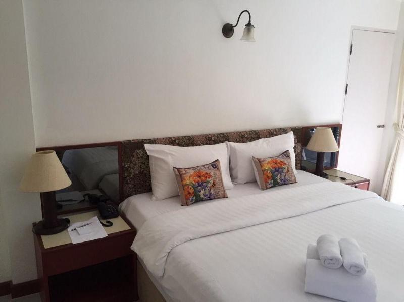 Nern Beachfront Hotel